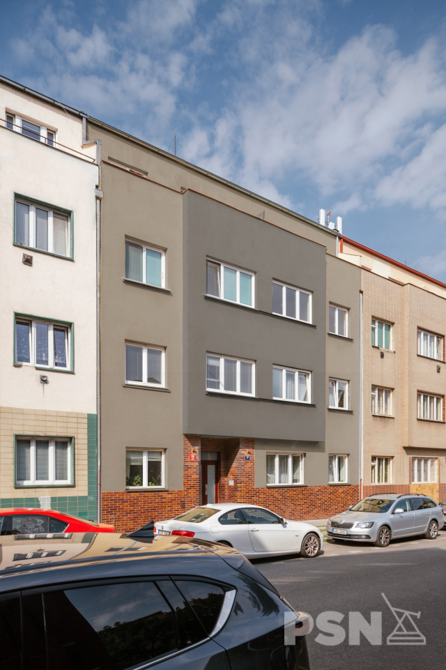 Rozes. nebytová jednotka s předzahrádkou Hanusova 62/17, Praha 4