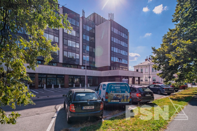 Kanceláře 20 m2 až 300 m2 v centru Hradce Králové  - 8/8