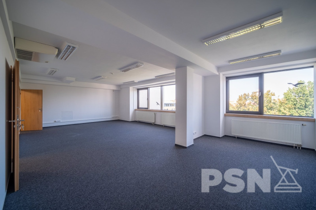 Kanceláře 20 m2 až 300 m2 v centru Hradce Králové - 5/8