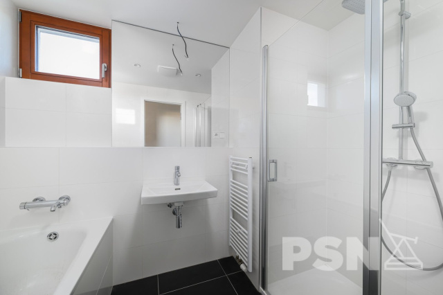 Residential unit - 6/15
