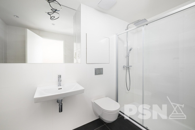 Residential unit - 4/15