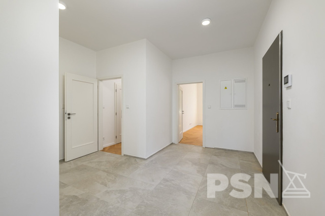 Residential unit 43 - 9/15